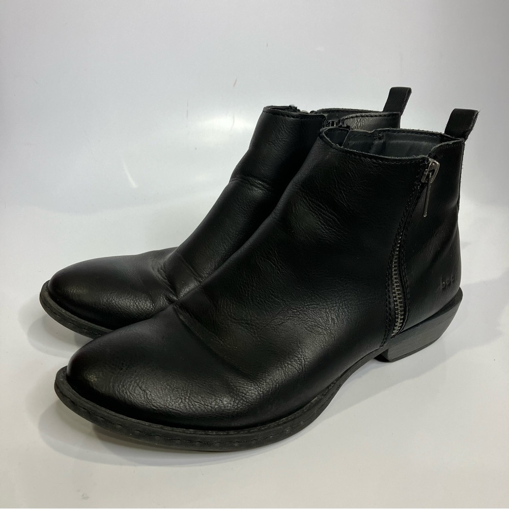 b.o.c. Black faux‎ leather ankle boots women’s size 7.5 casual vegan minimalist
